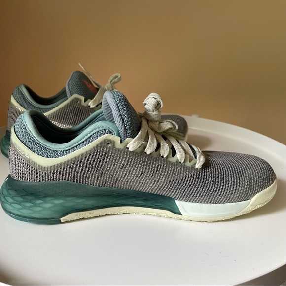 Reebok Women's CROSSFIT Grace Tr Cross
Trainer size 8 sneakers - Picture 7 of 9